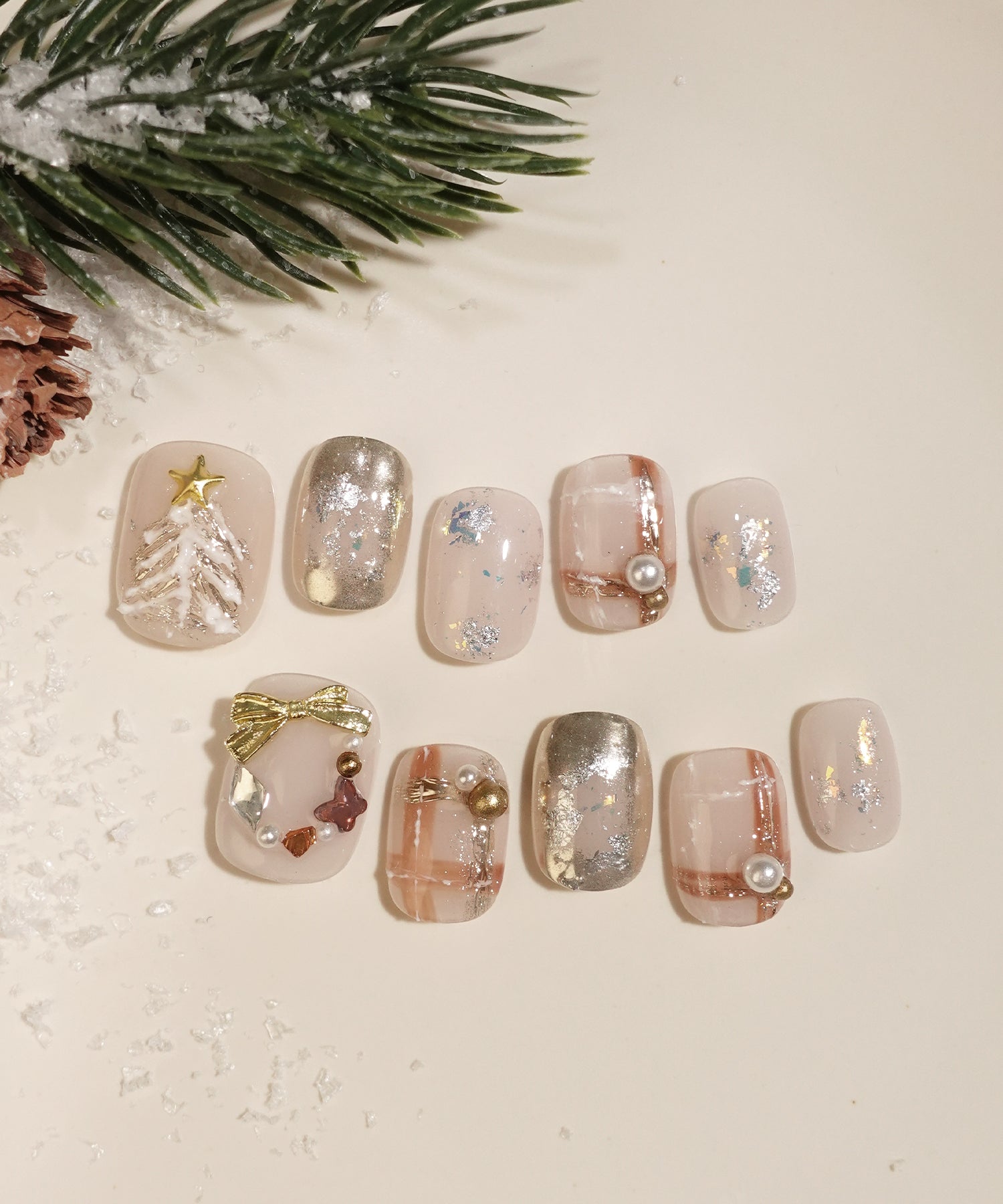 【当日発送】水光ネイルミルキーホワイトチェックミラークリスマスショートスクエアネイルチップ