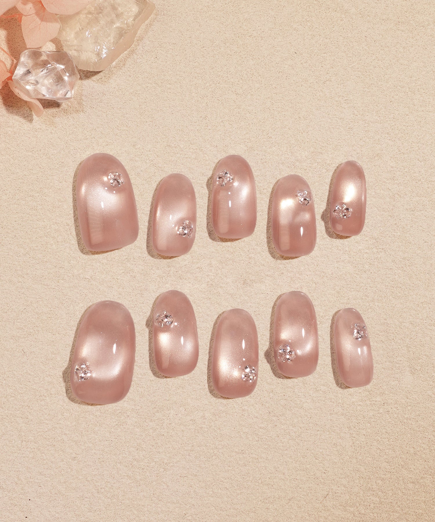 【バレンタイン限定デザイン】水光ネイルピンクマグネットワンカラーフラワーライクストーンオーバルネイルチップ