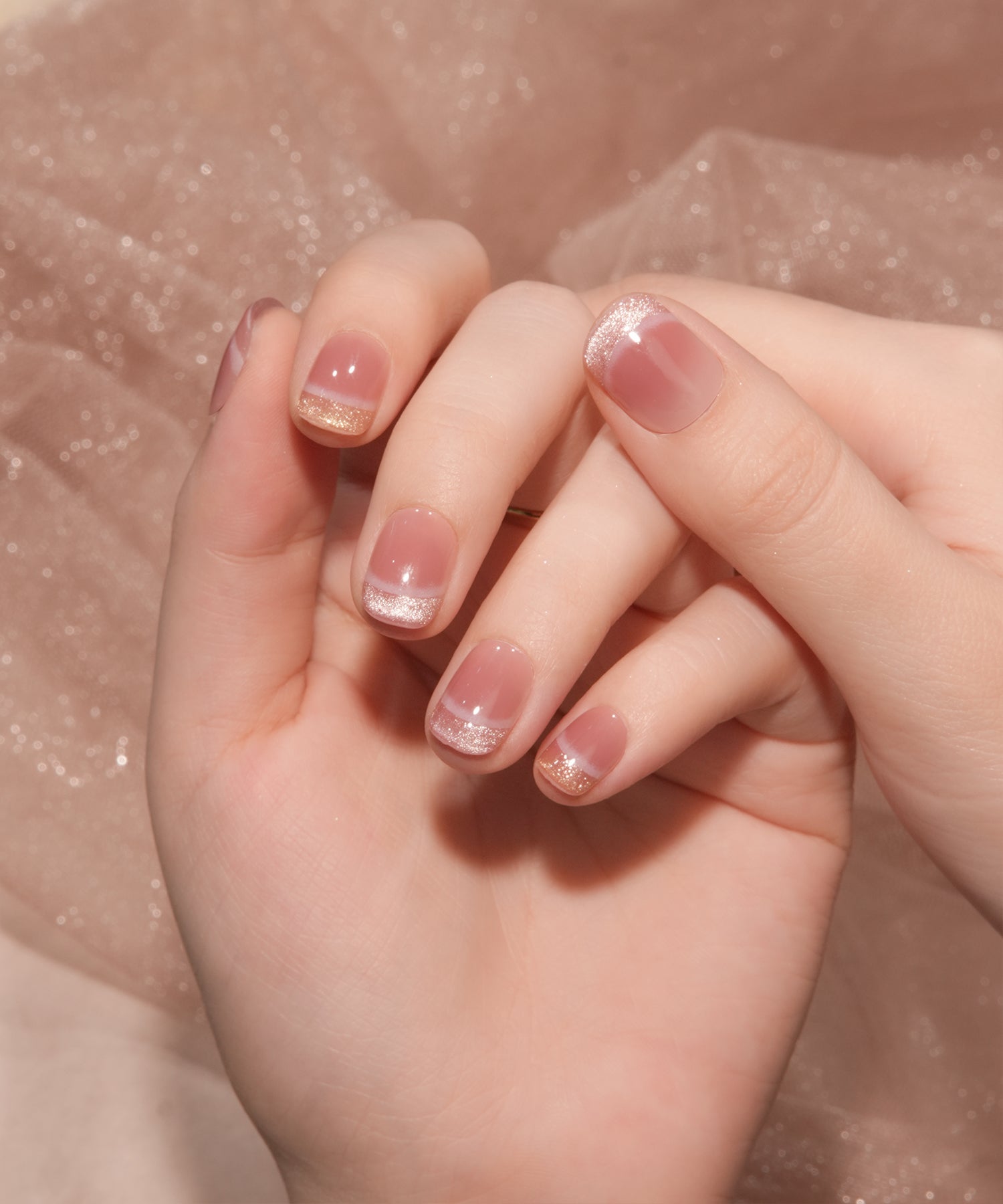 【当日発送】水光ネイルピンクベースホワイトラインマグネットフレンチショートラウンドネイルチップ