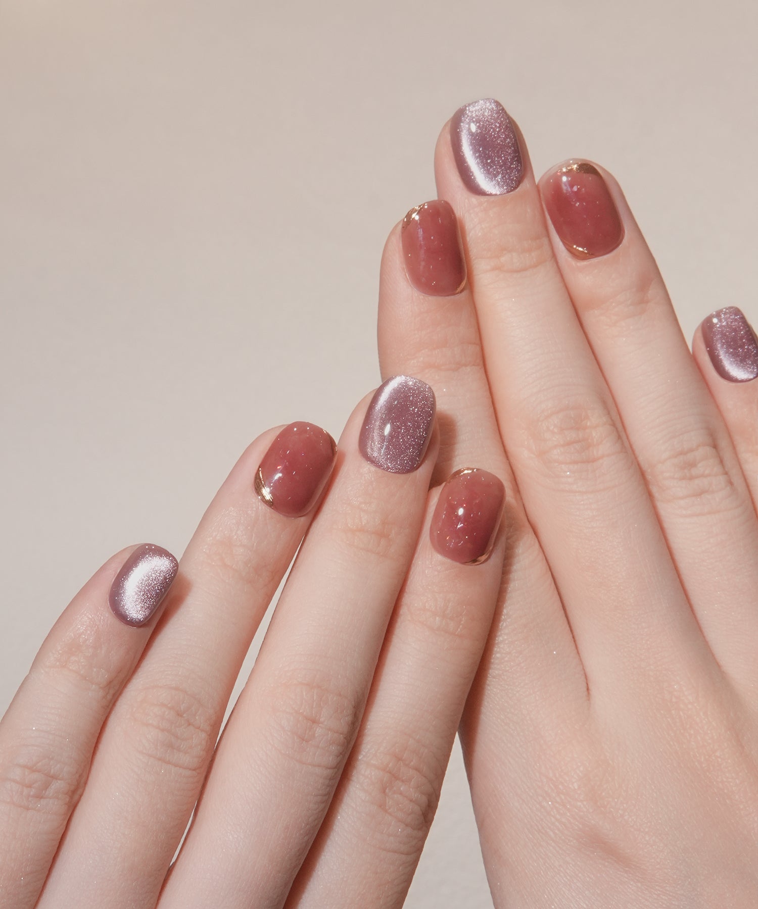 【一部当日発送】水光ネイルローズピンクパープルマグネットゴールドミラーショートラウンドネイルチップ