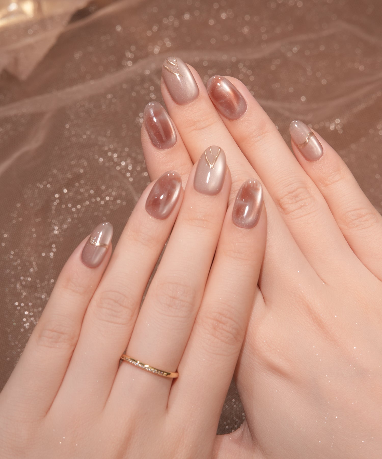 【当日発送】水光ネイルピンクマグネットゴールドミラーラインブラウンニュアンスオーバルネイルチップ