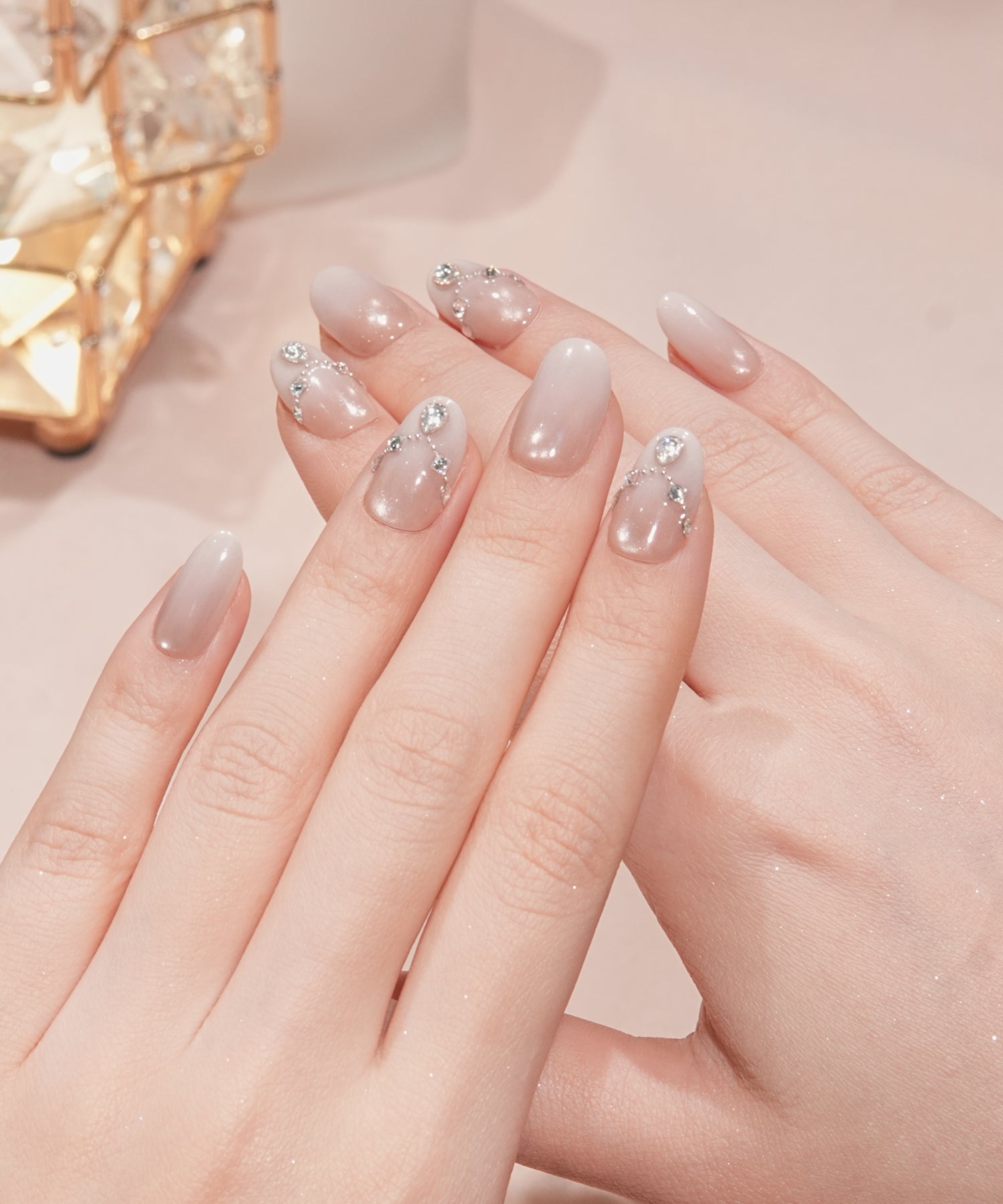 水光ネイルピンクグラデーションマグネットストーンオーバルネイルチップ