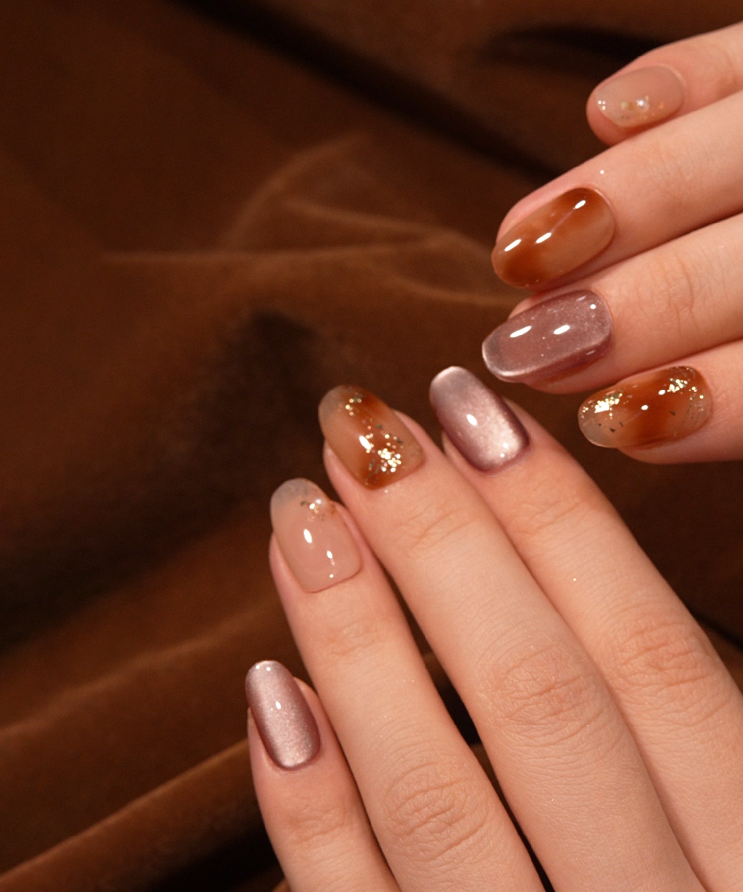 【COMING SOON】水光ネイルブラウンマグネットニュアンスホイルアートオーバルネイルチップ