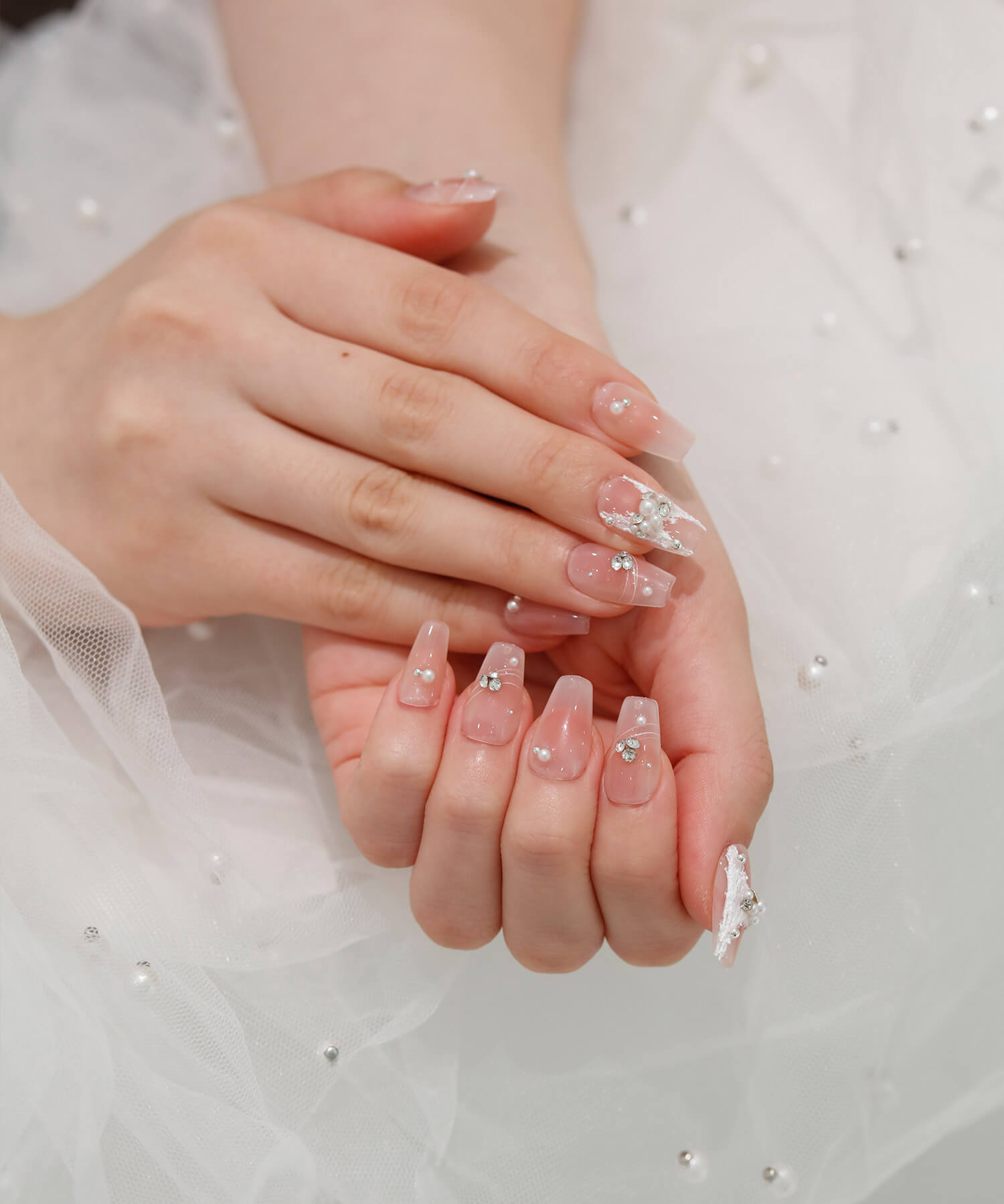 [Same-day shipping] 3D Water Shine Nail Natural Pink Cheek V-Cut Pearl Nail Tip