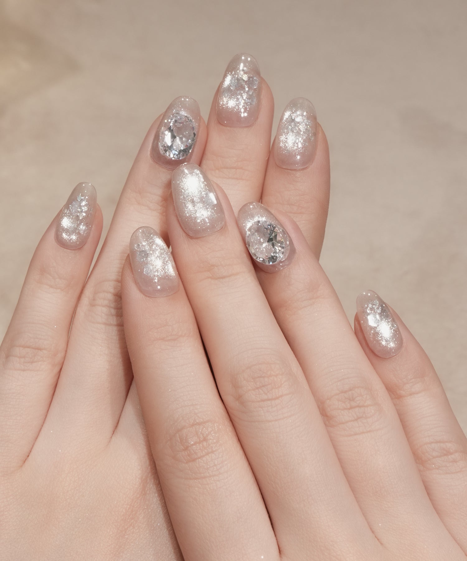 水光ネイルクリアホワイトベースホログラムシルバーストーンオーバルネイルチップ