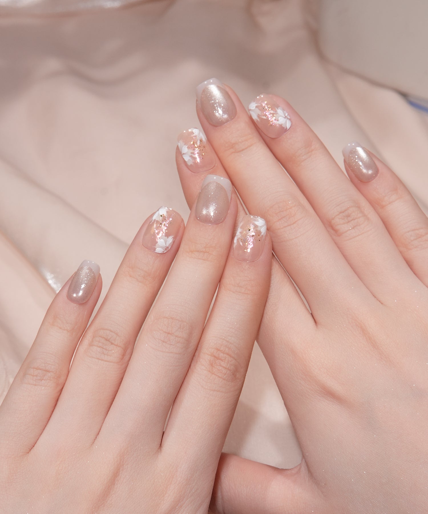 【当日発送】水光ネイルベージュマグネットブロッサムアートフレンチショートスクエアネイルチップ