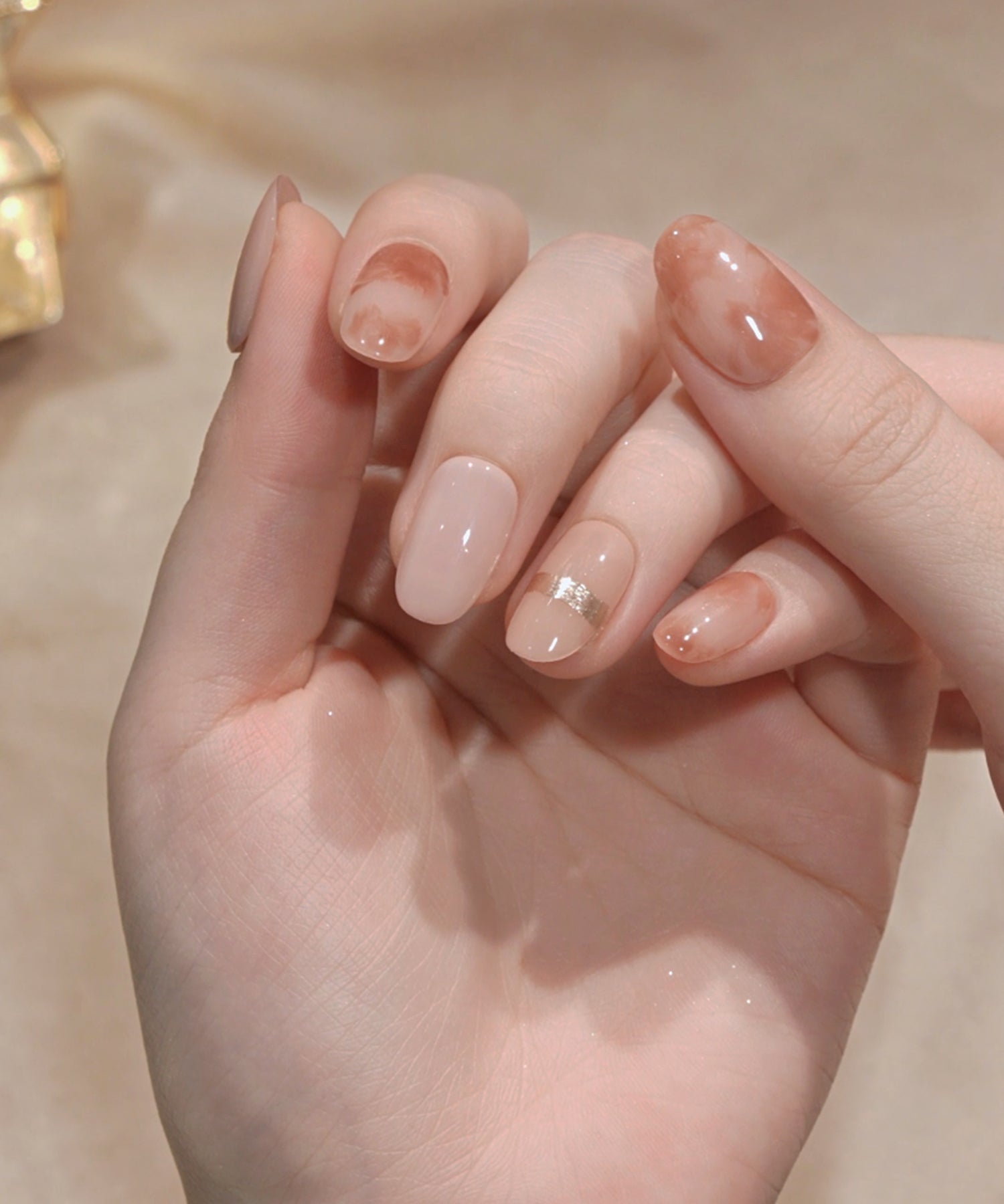 水光ネイルピンクニュアンスゴールドミラーマグネットオーバルネイルチップ