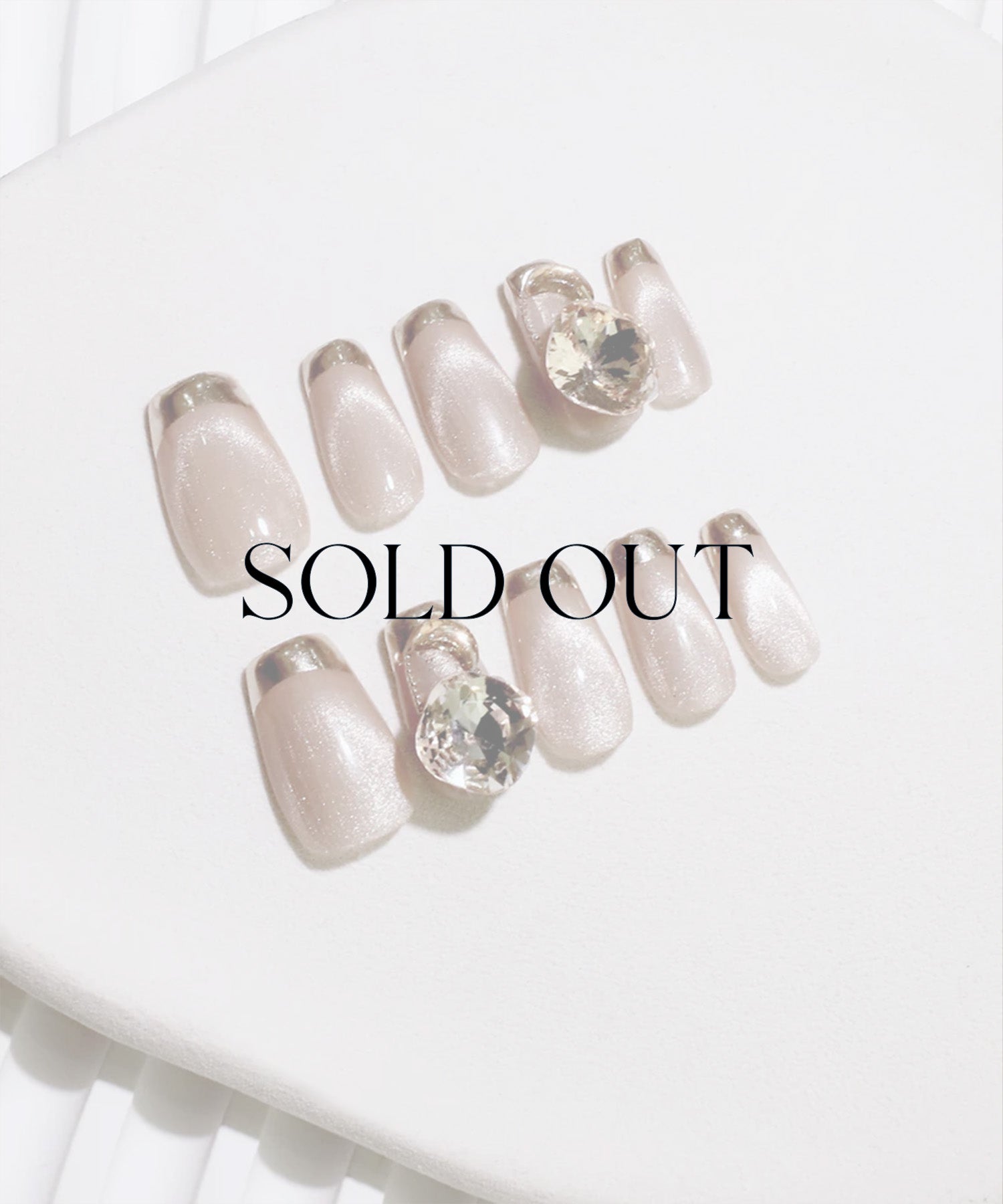 【SOLD OUT】3D水光ネイルモカシルバーミラーフレンチビジュー付きバレリーナネイルチップ