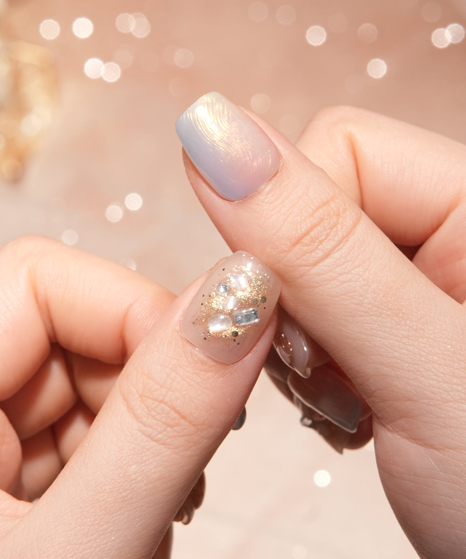 【予約販売】水光ネイルオーロラウェーブニュアンスミラーシェルホロショートスクエアネイルチップ