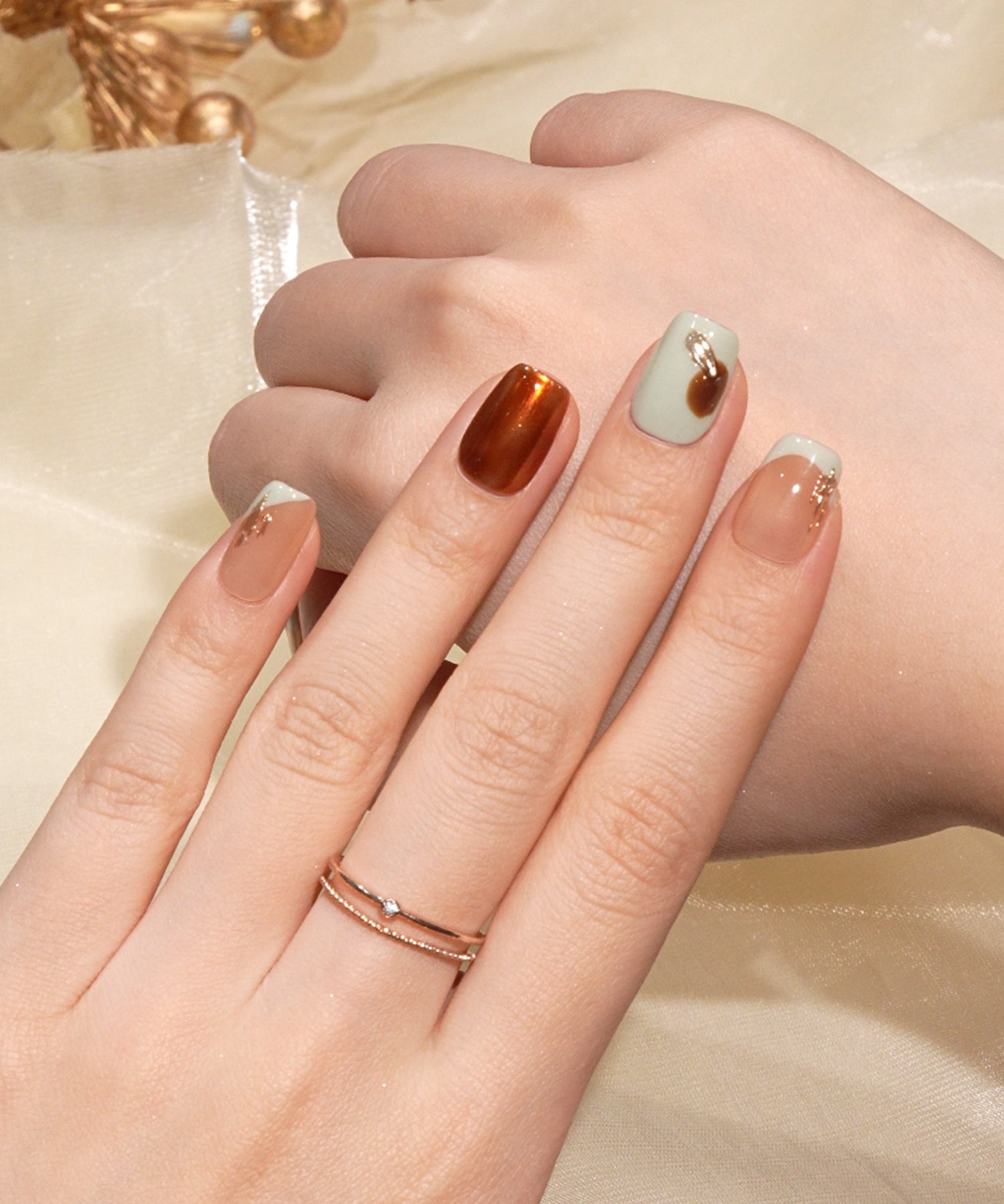 【COMING SOON】水光ネイルミントベージュニュアンスゴールドミラーアートスクエアネイルチップ