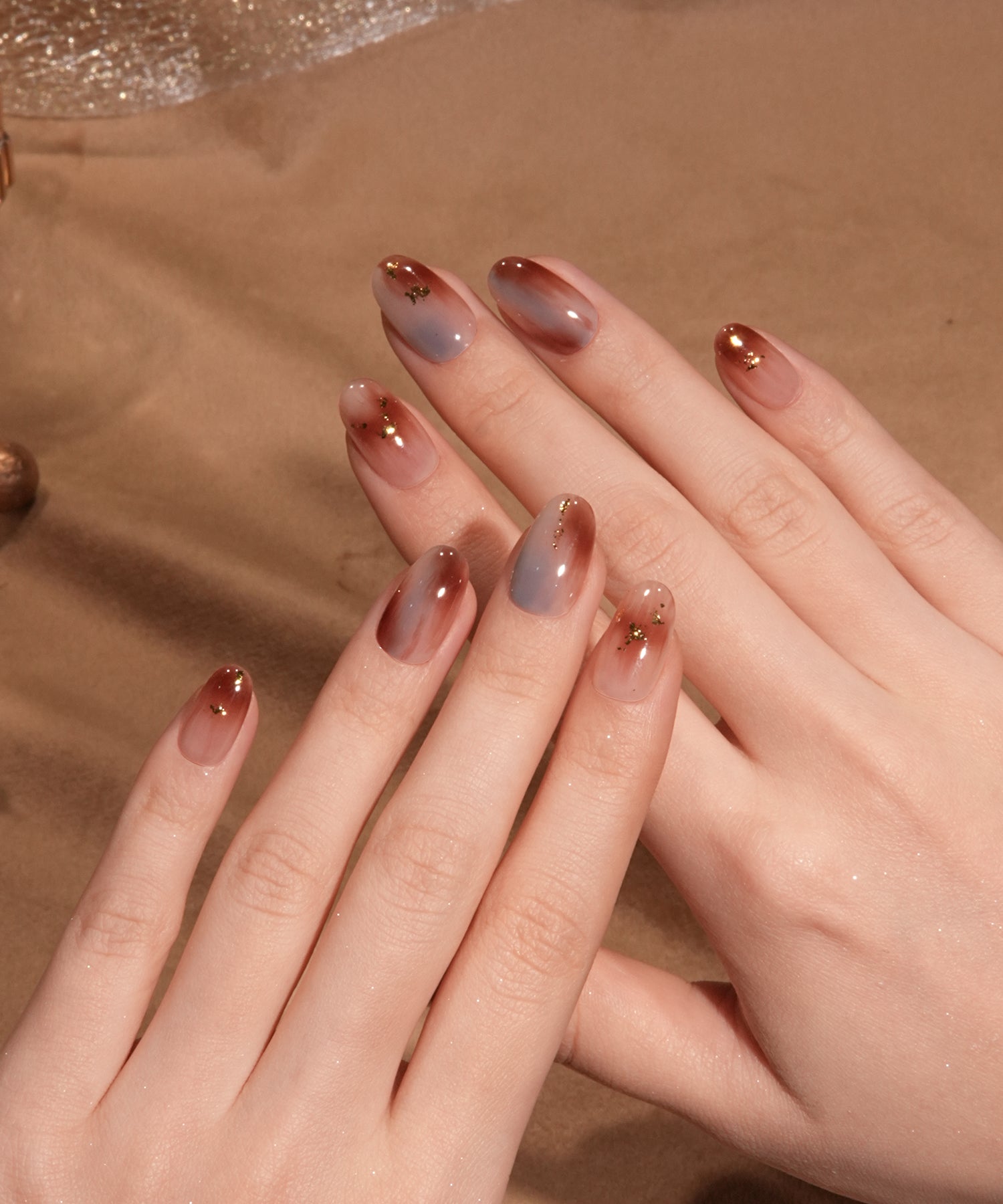 【当日発送】水光ネイルブラウンブルーニュアンスゴールドホイルオーバルネイルチップ