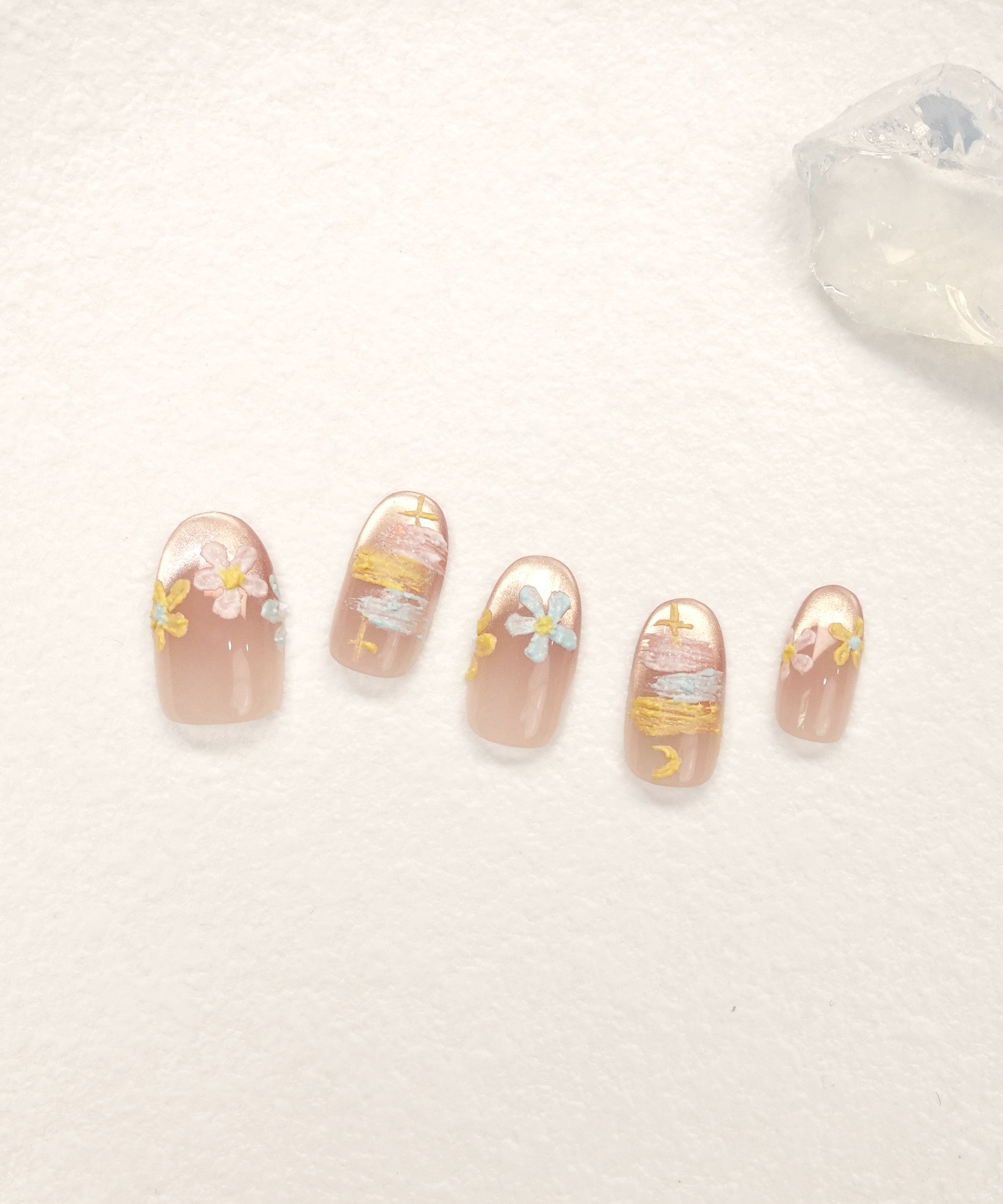 【NEW ITEM】3D水光ネイルオレンジピンクマグネットフレンチフラワープラスターカラフルアートオーバルネイルチップ