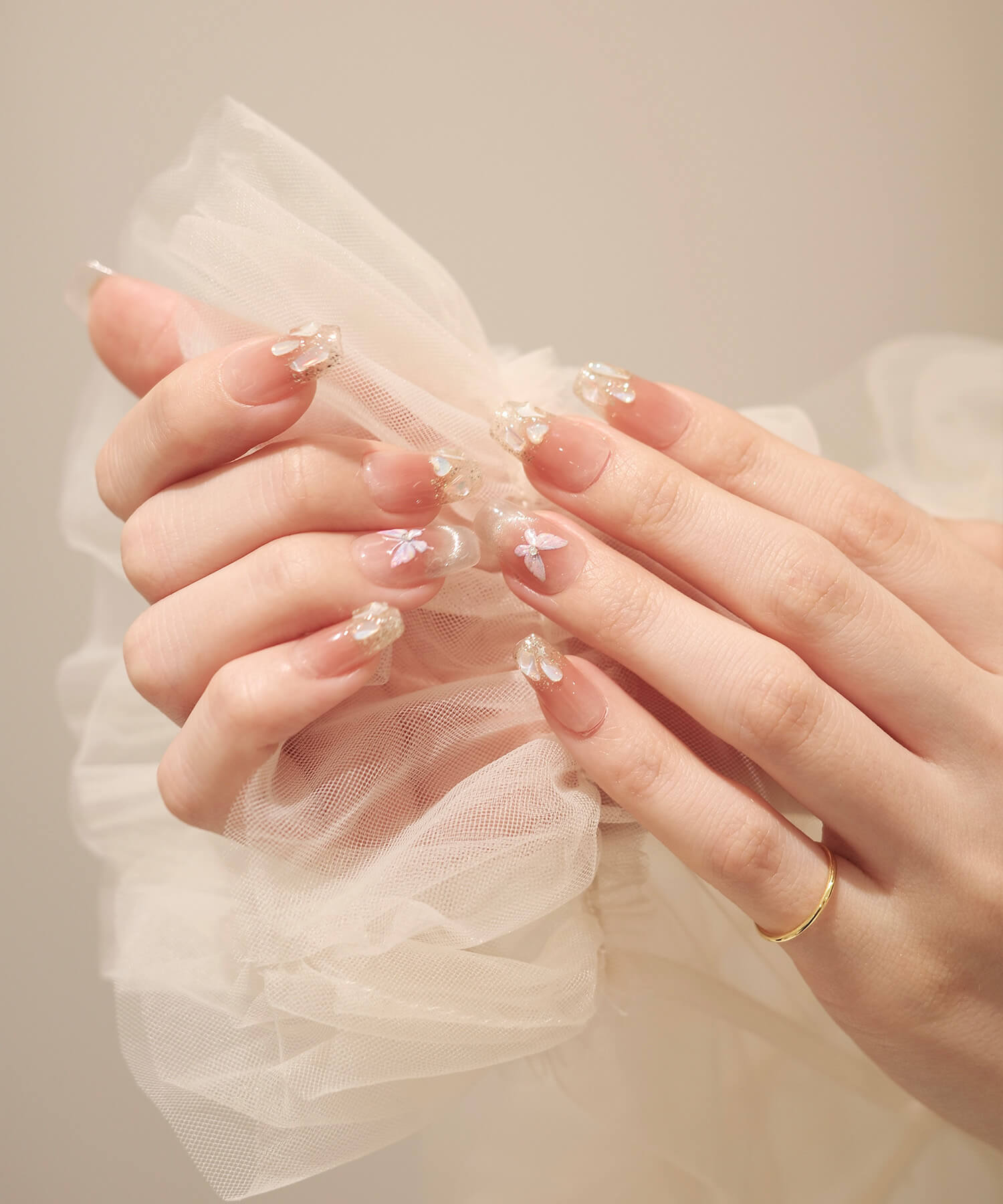 [Same-day shipping] 3D Water Shine Nail Pink Stone Butterfly Nail Tip