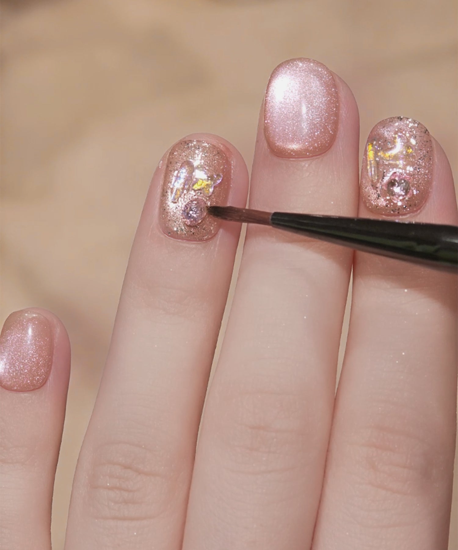 当日発送】水光ネイルピンクマグネットオーロラストーンラメショート