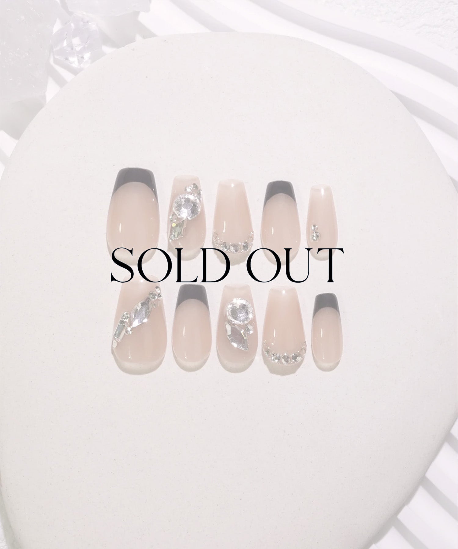 【SOLD OUT】3D水光ネイルナチュラルブラックフレンチシルバービジュー付きバレリーナネイルチップ